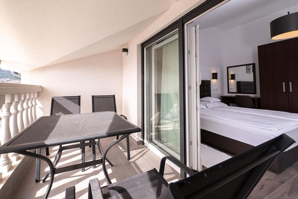 Bed & Breakfast Dosen III Baska  Exterior photo