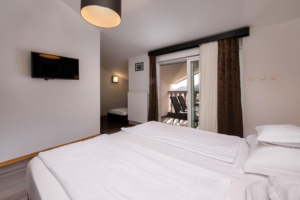 Bed & Breakfast Dosen III Baska  Exterior photo